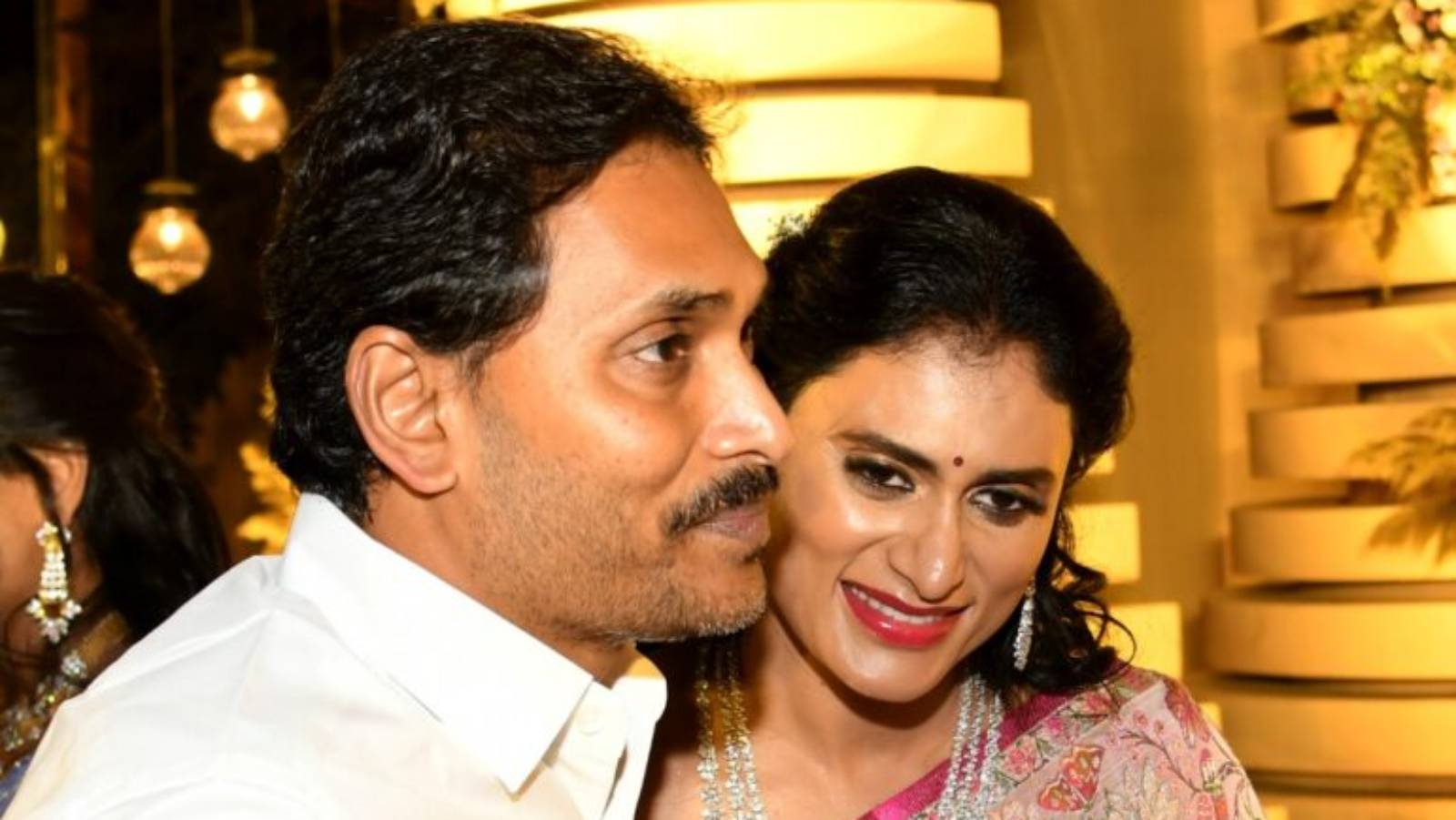 ys-jagan-sharmila-lotus-pond-wedding-letter